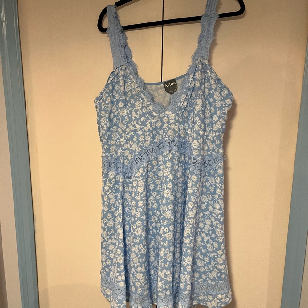 ARULA Light Blue Floral Lace-Trim Chemise Slip